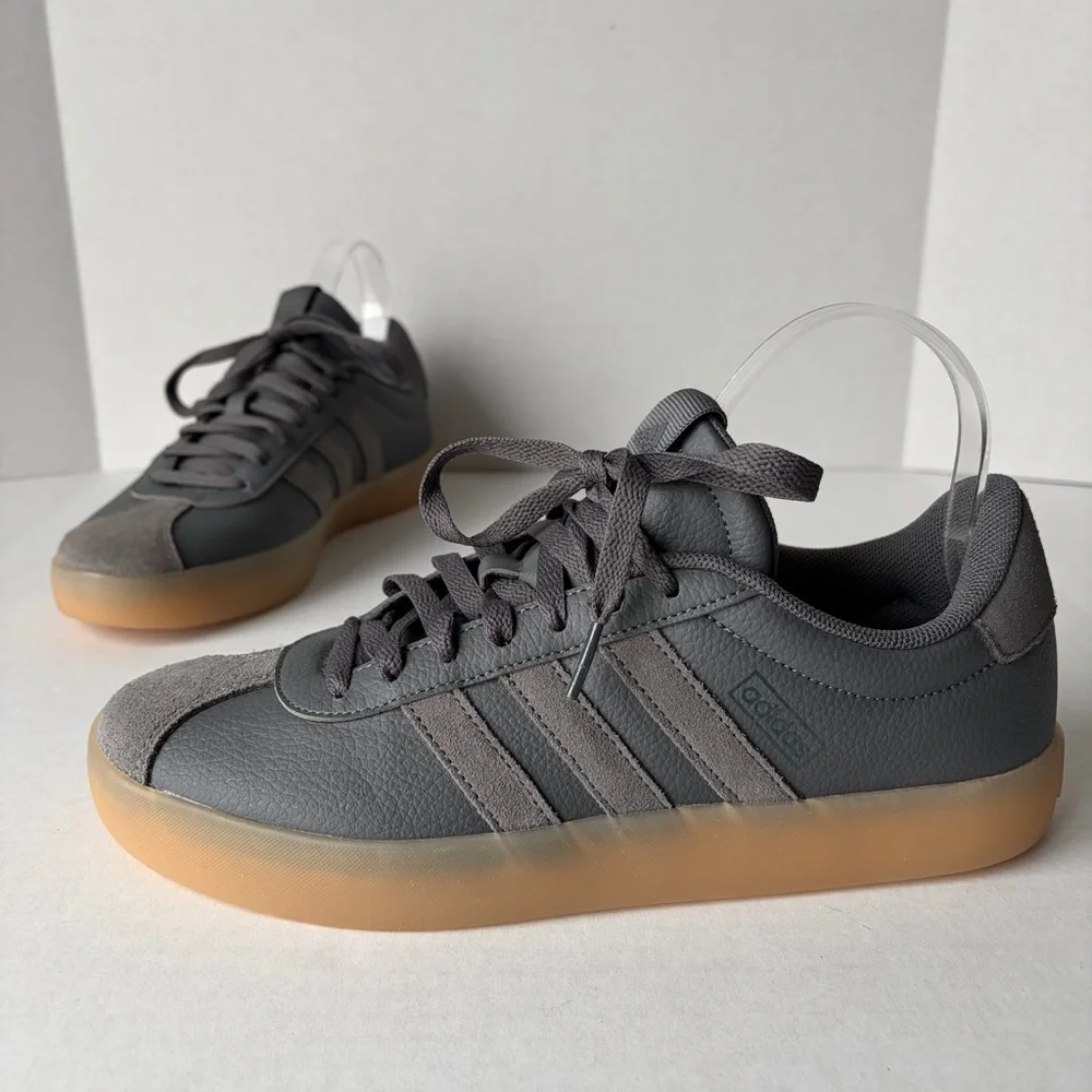 Adidas VL Court‎ 3.0 Men’s 8 Dark Gray Gum Soles New With Box